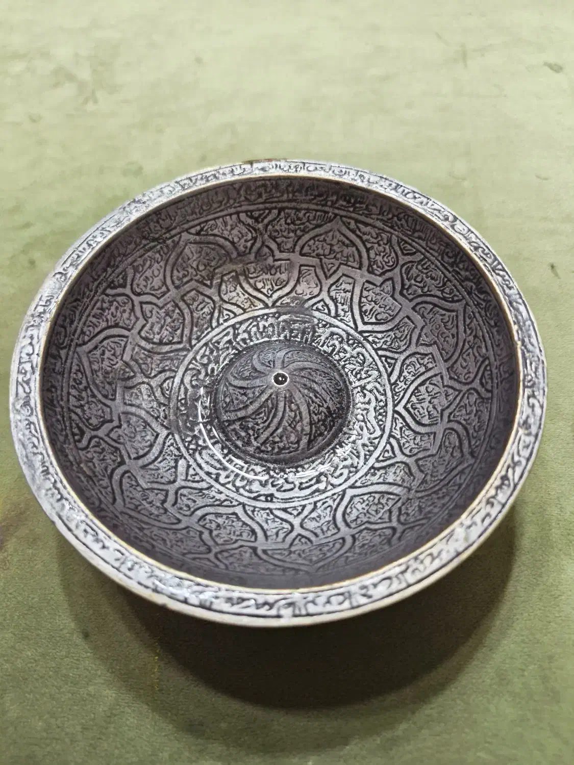 لوازم قدیمی و عتیقه|کلکسیون اشیاء عتیقه|مشهد, هفت تیر (نه دره)|دیوار