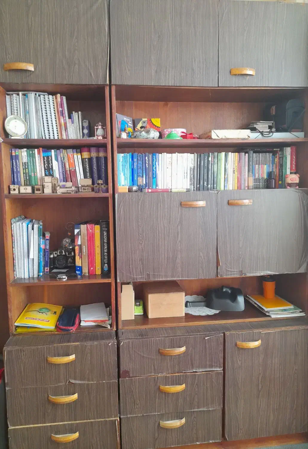 کتابخانه چوبی جادار  میز کامپیوتر  میز آرایش|کتابخانه، شلف، قفسه‌های دیواری|تبریز, |دیوار