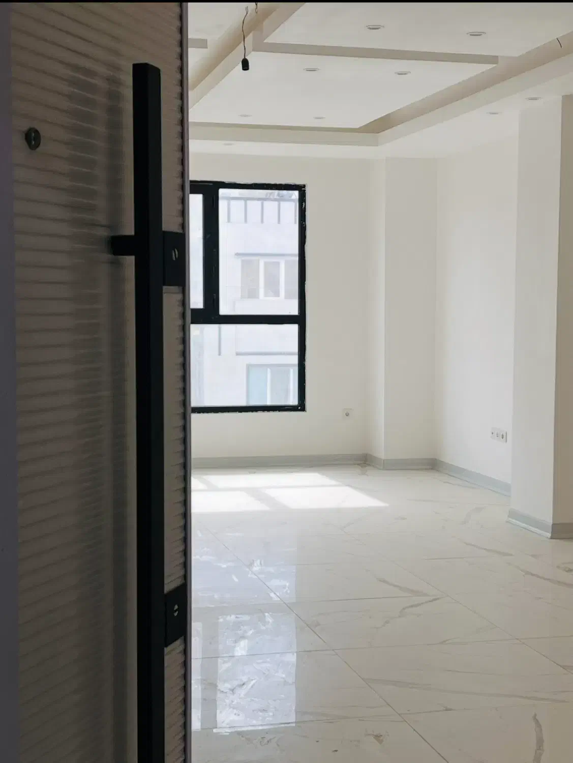 رهن/سه خواب/نوساز کلید اول/۱۲فروردین مبارزان|اجارهٔ آپارتمان|بندرعباس, |دیوار