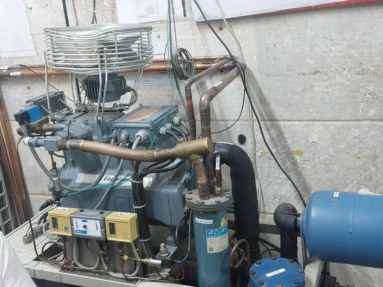 تعمیرات انواع سردخانه و چیلر|خدمات پیشه و مهارت|صفادشت, |دیوار