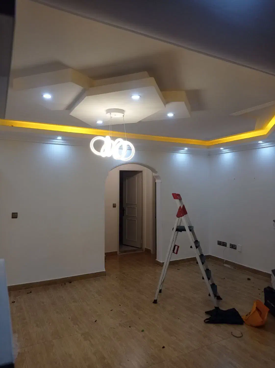 خدمات برقکاری ساختمان آرتیسان|خدمات پیشه و مهارت|رشت, فرزانه|دیوار