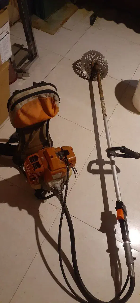 علف زن|لوازم نظافت|ارومیه, |دیوار