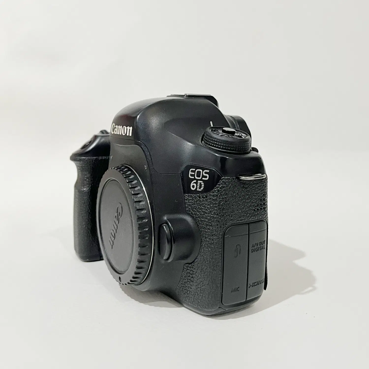 فروش Canon 6D و Sigma 35mm. مجموعه کامل عکاسی|دوربین عکاسی و فیلم‌برداری|رشت, گلسار|دیوار