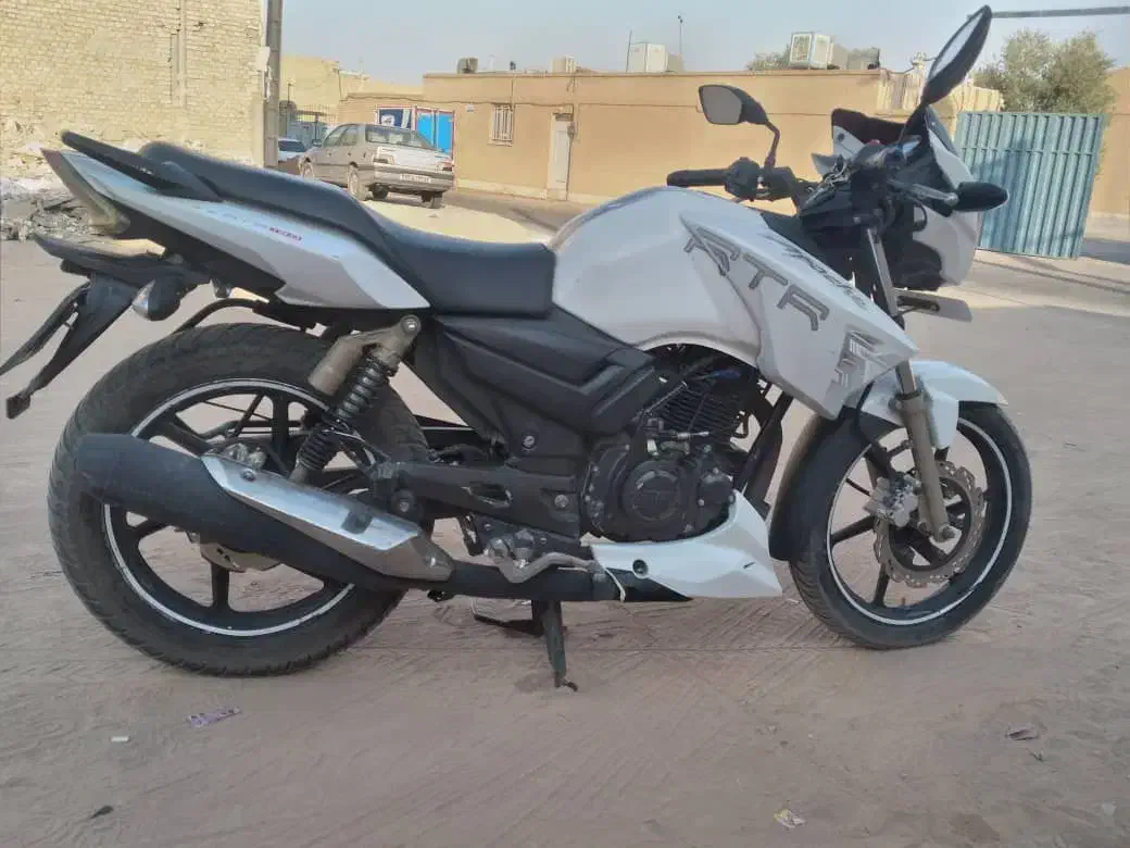 موتور سالم، فنی وبرقی هیچ عیبی ندارد|موتورسیکلت|یزد, |دیوار