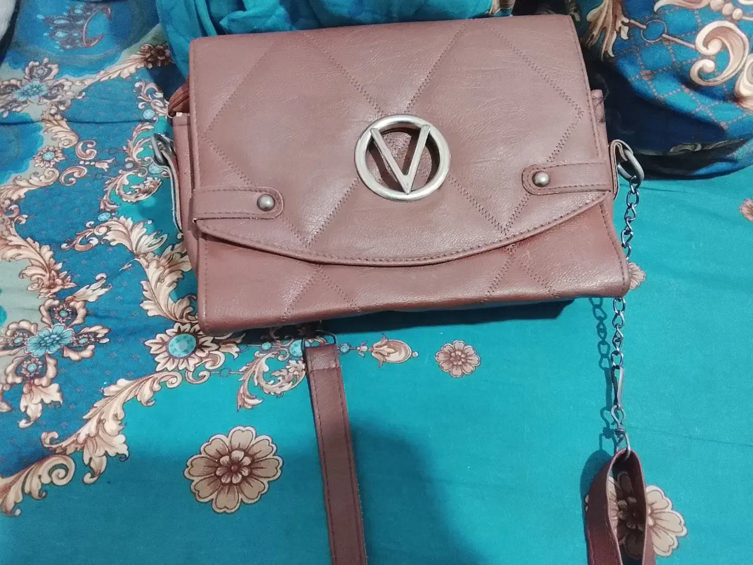 کیف ها همگی سالم هستن|کیف، کفش، کمربند|قرچک, ولی آباد|دیوار