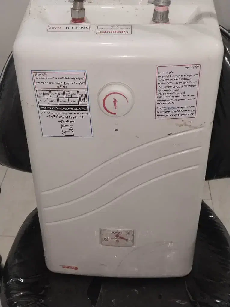 فروش فوری با قیمت مناسب|آرایشگاه و سالنهای زیبایی|رشت, فلسطین|دیوار