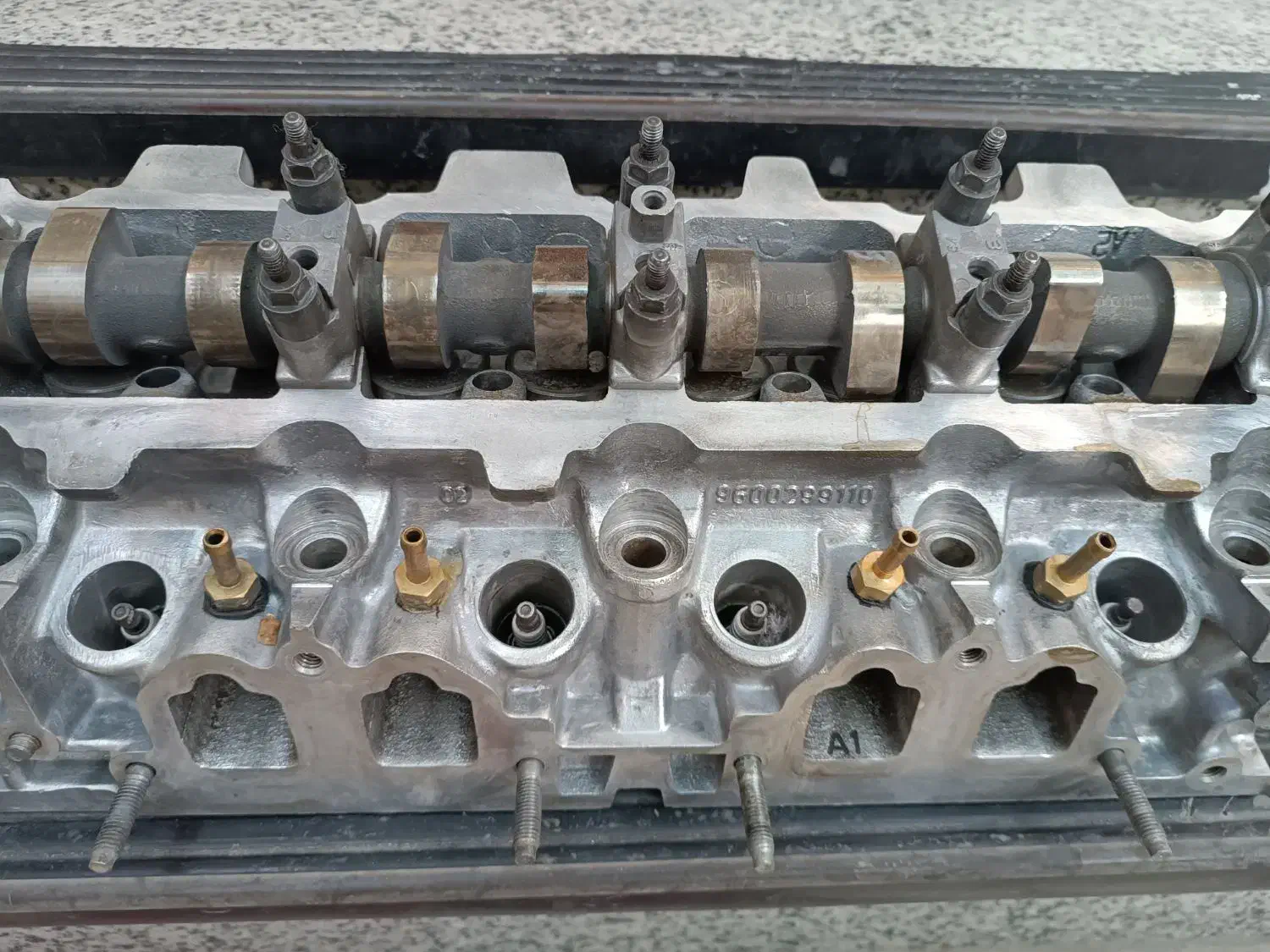 سرسیلندر پژو۴۰۵ سالم|قطعات یدکی و لوازم جانبی|شیراز, دارالرحمه|دیوار