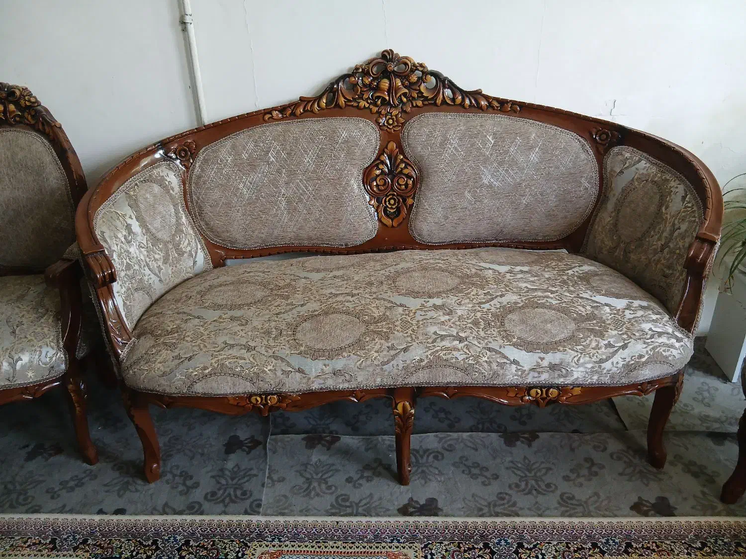 مبل کلاسیک|مبلمان خانگی و میز عسلی|اسفراین, |دیوار