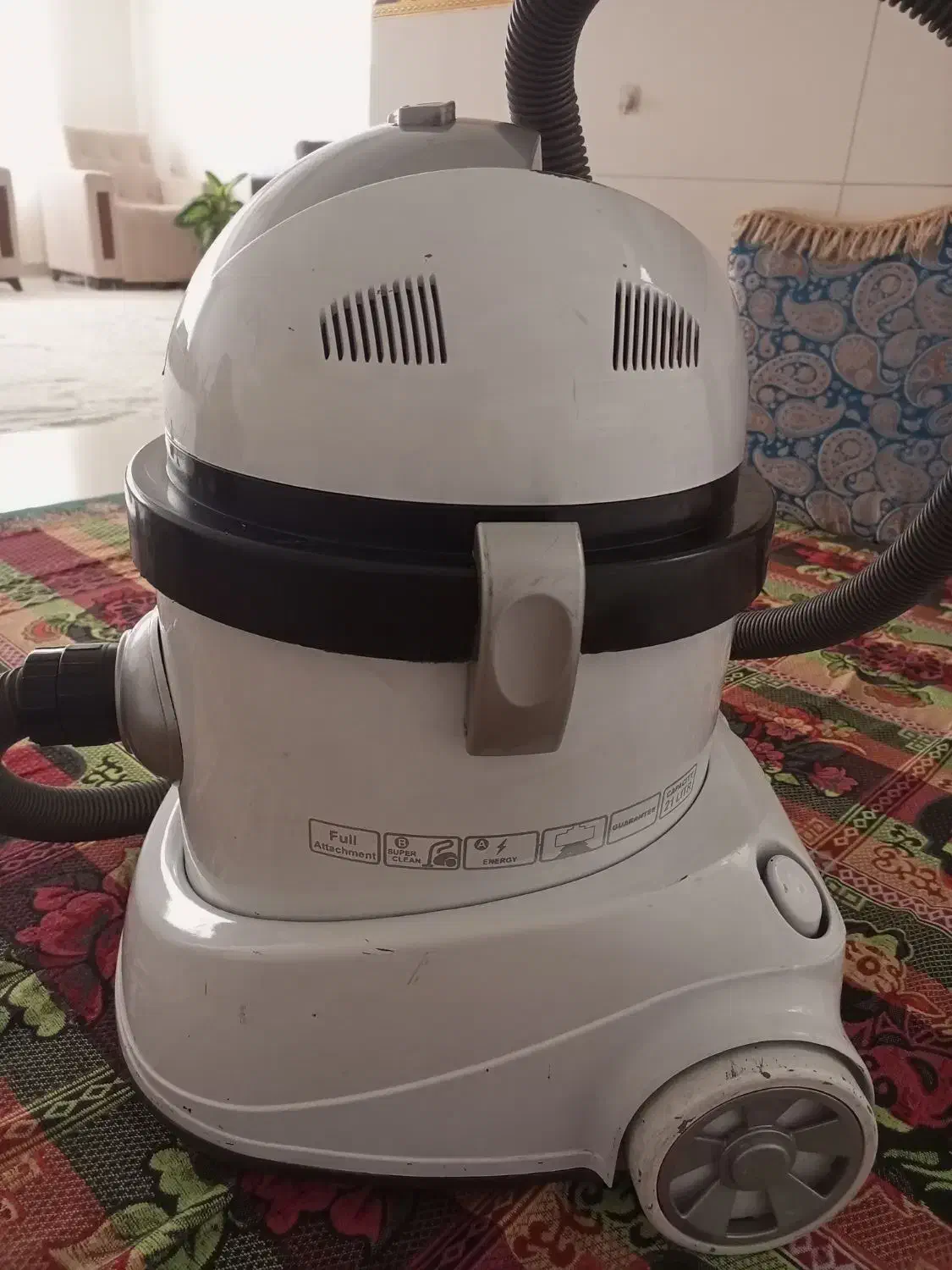 فروش جارو برقی در حد نو|جاروبرقی، جارو شارژی، بخارشو|بانه, |دیوار