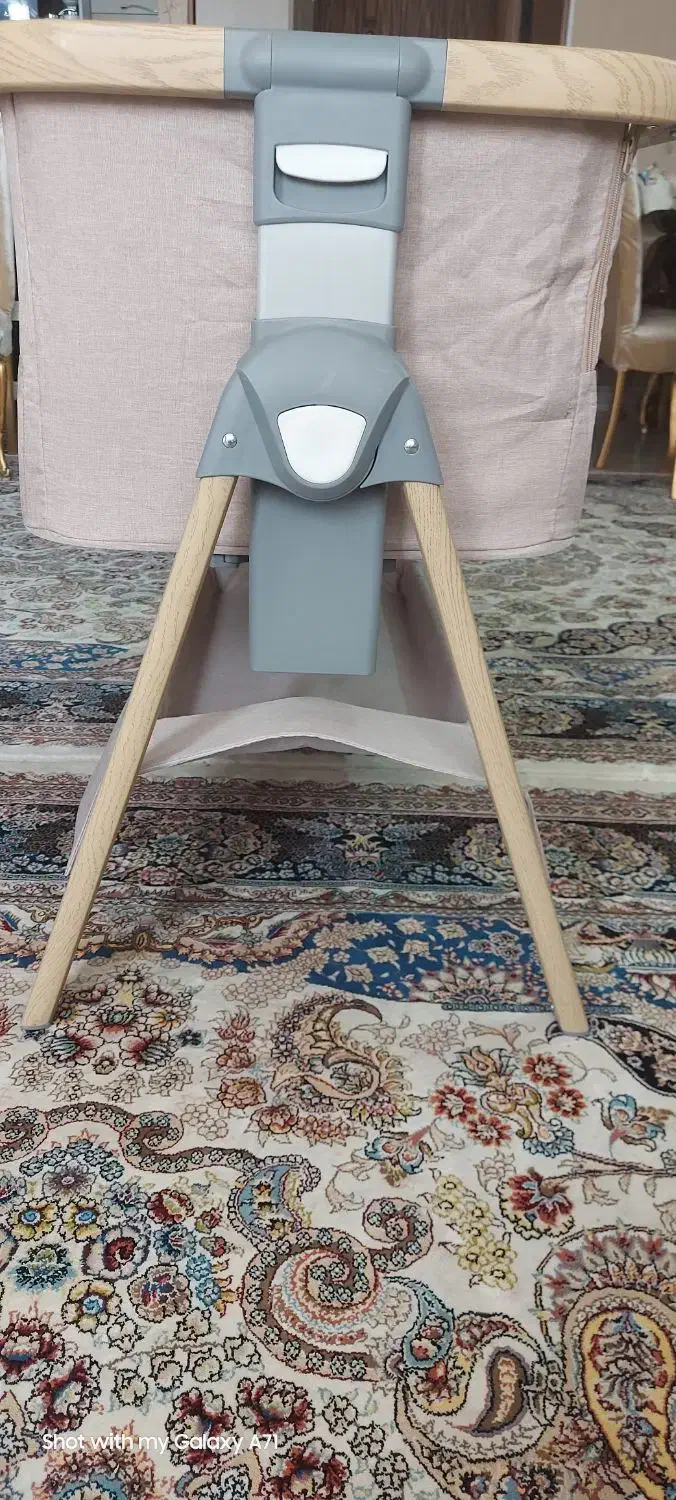 تخت کنار مادر مارک ببکو تا شو|تخت و صندلی بچه|صدرا-فارس, فاز ۱|دیوار