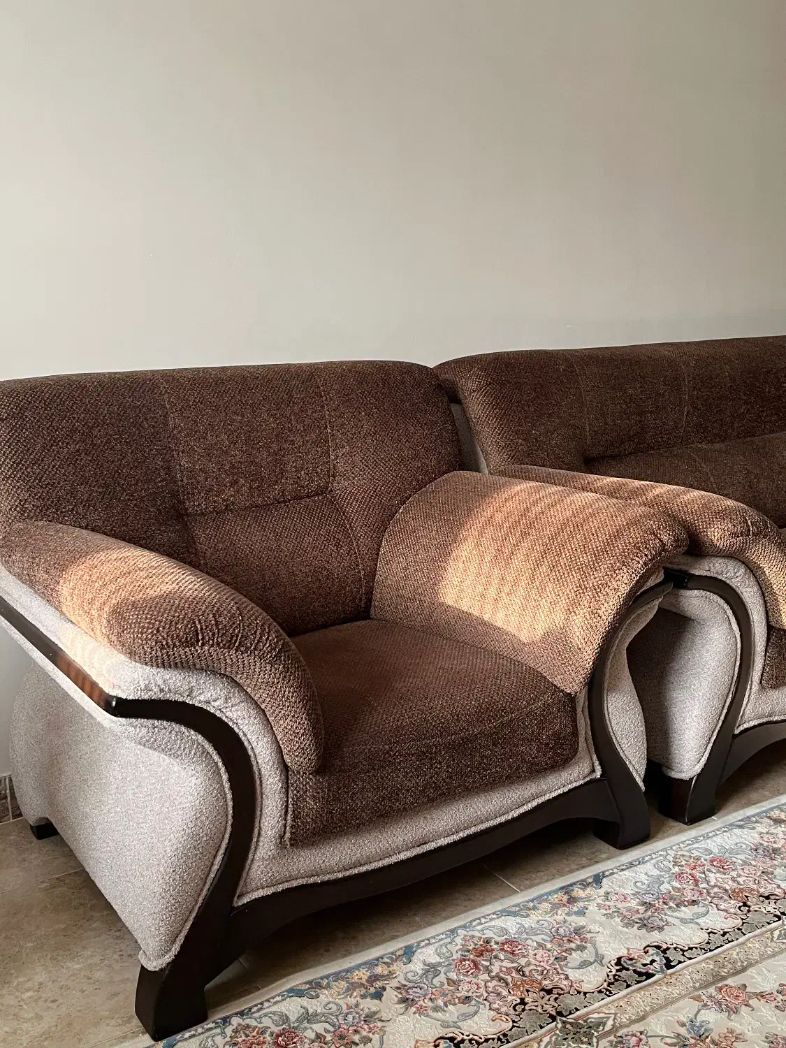 سرویس مبل هفت نفره  زیبا|مبلمان خانگی و میز عسلی|ساری, |دیوار