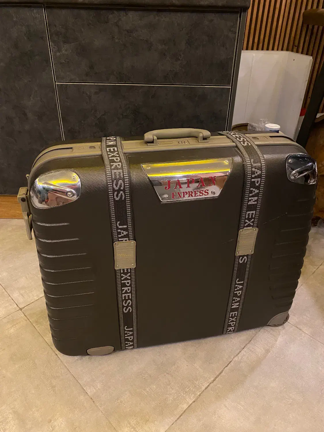 چمدان ژاپنی|کلکسیون اشیاء عتیقه|تهران, دکتر هوشیار|دیوار