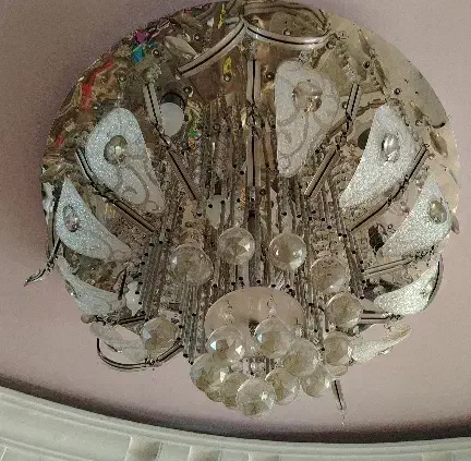 لوستر|لوستر و چراغ آویز|اصفهان, باغ فدک|دیوار