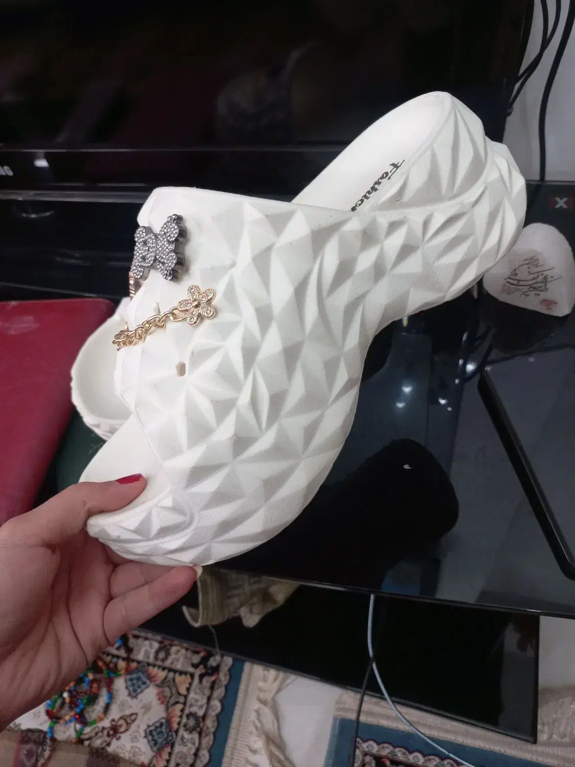 دمپایی|کیف، کفش، کمربند|اصفهان, فروردین|دیوار