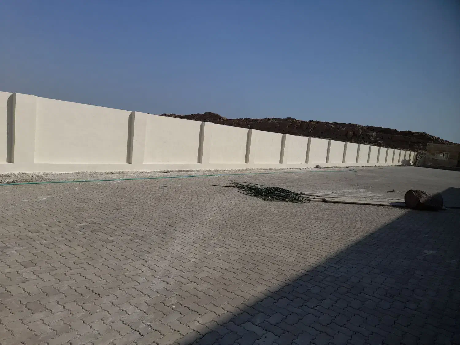 بنا دیوار چینی وا سیمان سیاه و رویه کشی|خدمات پیشه و مهارت|آزادشهر, |دیوار