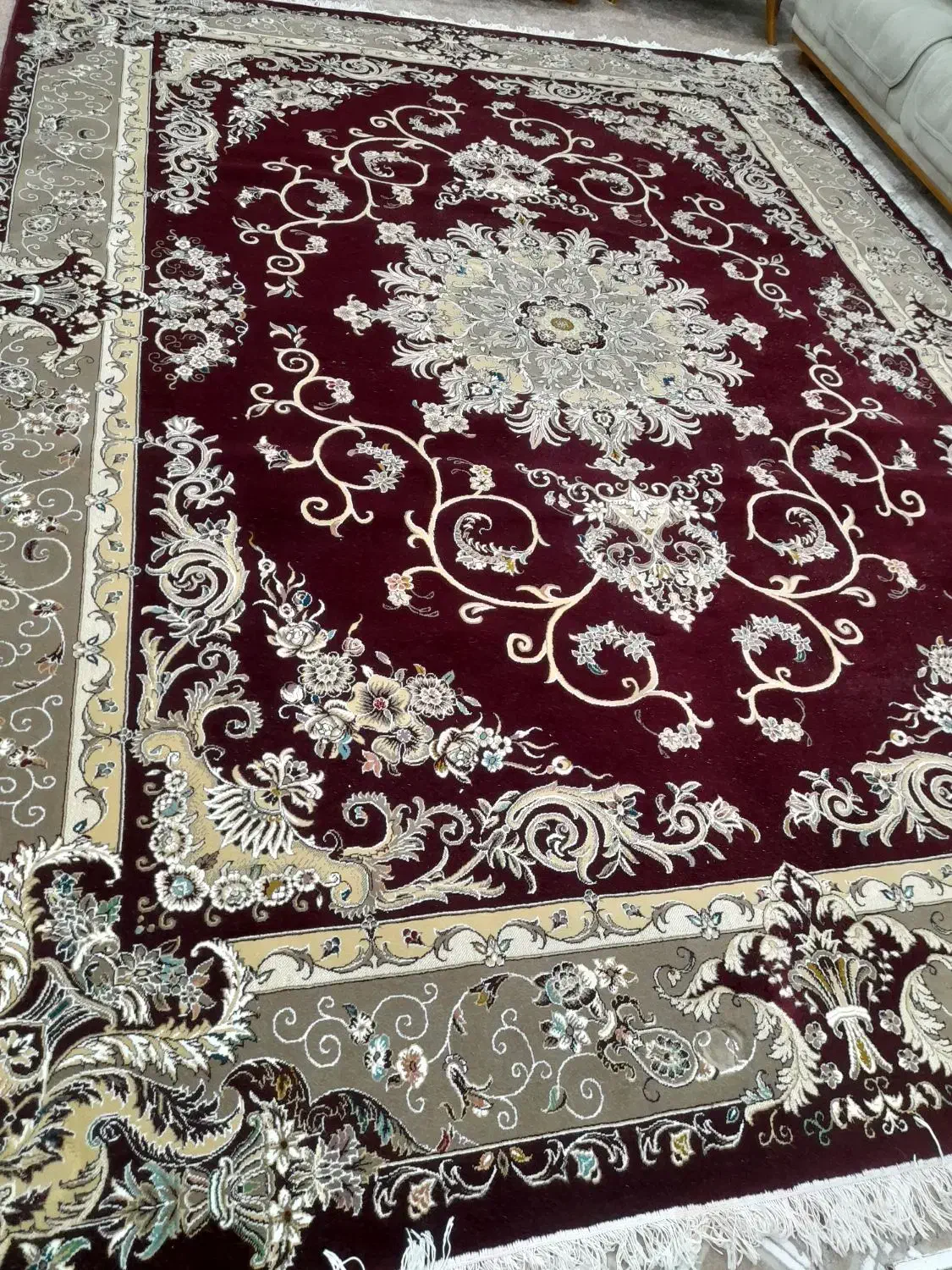 دوعدد قالی ۱۲ متری در حد نو قیمت هر قالی ۸ میلیون|فرش|خورموج, |دیوار