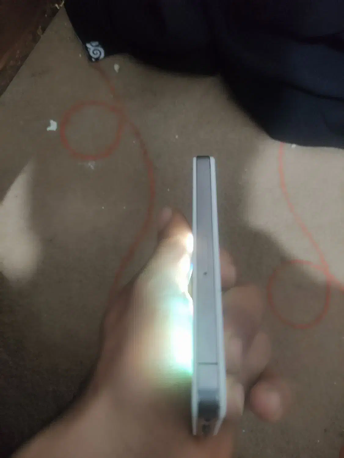 ایفون 4|موبایل|اهرم, |دیوار