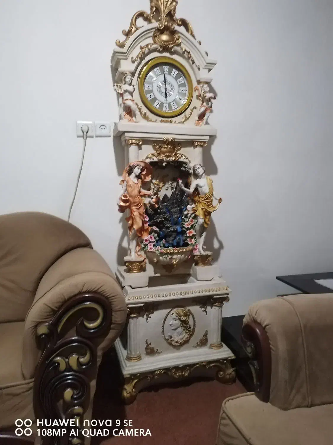 ساعت ایستاده زیبا|ساعت دیواری و تزئینی|کرج, کمالشهر|دیوار