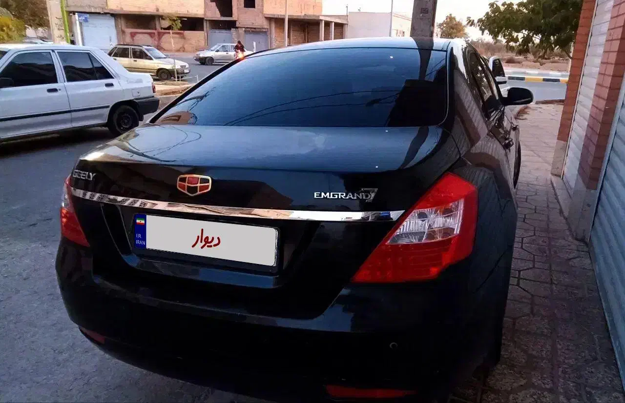 جیلی امگرند ۷ اتوماتیک کم کارکرد زیرصدهزارتا|خودرو سواری و وانت|نجفآباد, باغ نو|دیوار