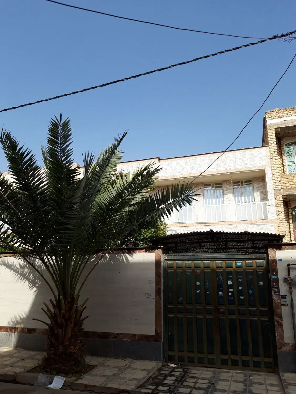 دو طبقه و ۲ واحدی بزرگ کاملاً مستقل و مجزا|فروش خانه و ویلا|شیراز, شهرک مطهری|دیوار