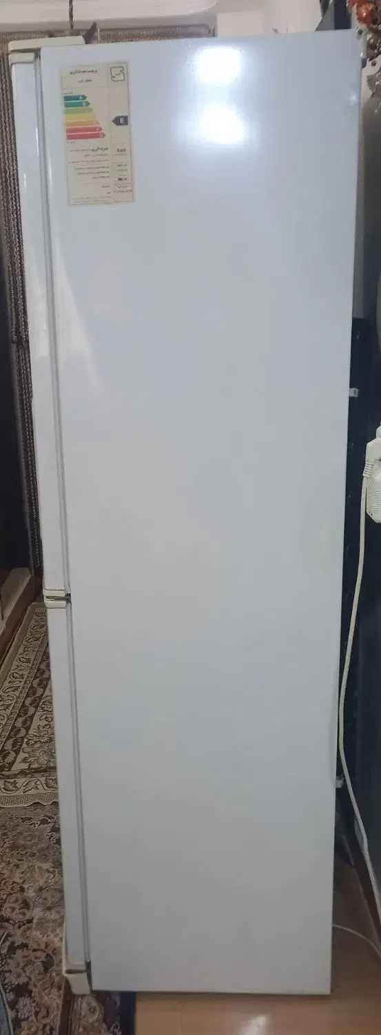 یخچال فریز۲۸فوت بزرگ کم کار کرده سالم درحد نو|یخچال و فریزر|رشت, دیلمان|دیوار