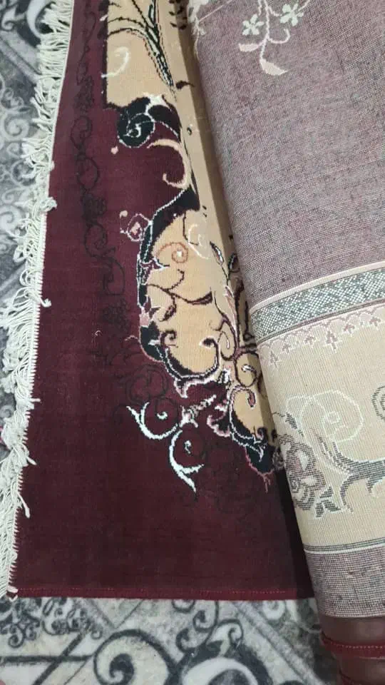 فرش در حد نو و یک عدد پادری|فرش|بوشهر, |دیوار