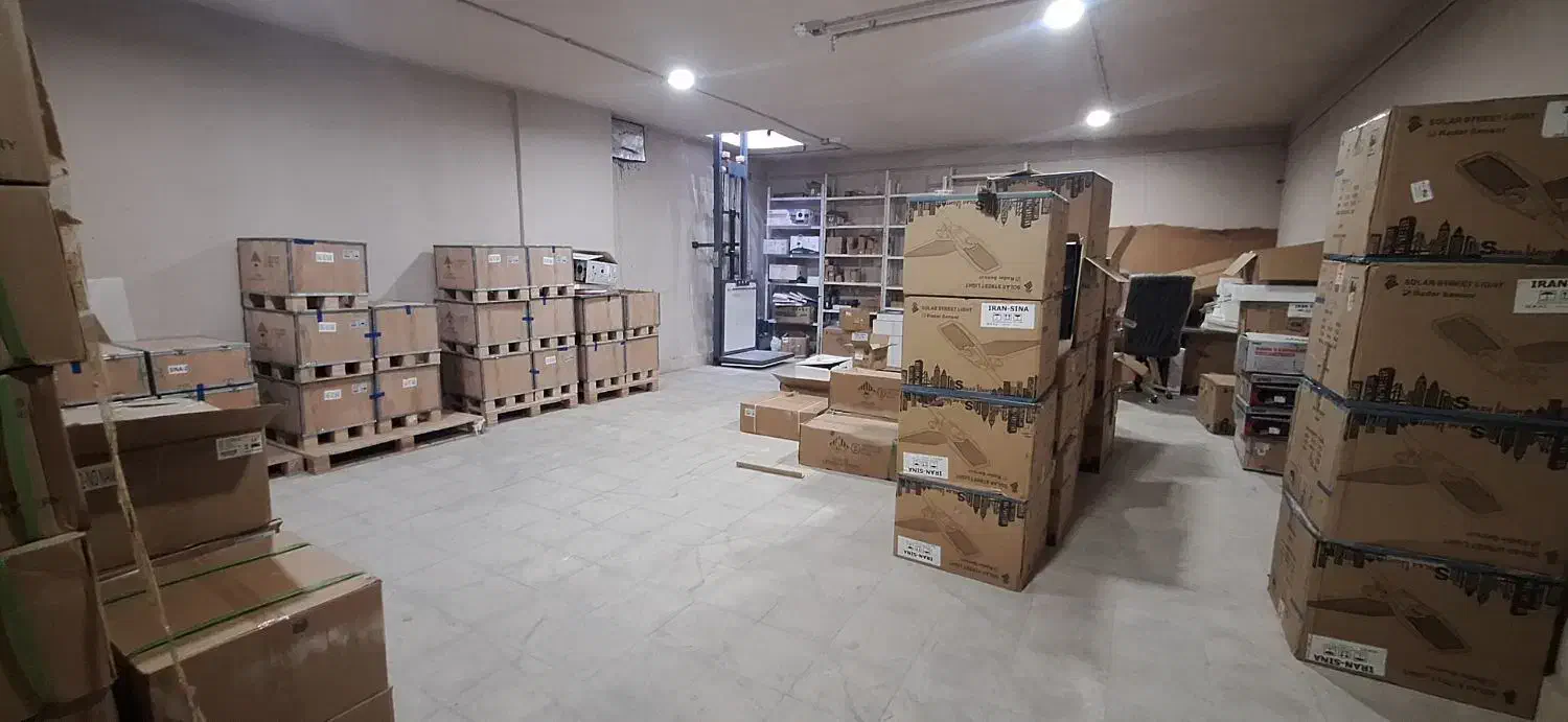 مغازه حداقل۵۰متری واقع درقاآنی شمالی(کهنه)|اجارهٔ مغازه و غرفه|شیراز, سیاه سنگ|دیوار