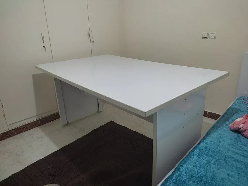 میز برش خیاطی|لوازم خیاطی و بافتنی|بندرعباس, |دیوار