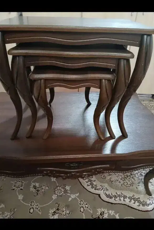 جلومبلی|مبلمان خانگی و میز عسلی|قم, باغ شریفی|دیوار