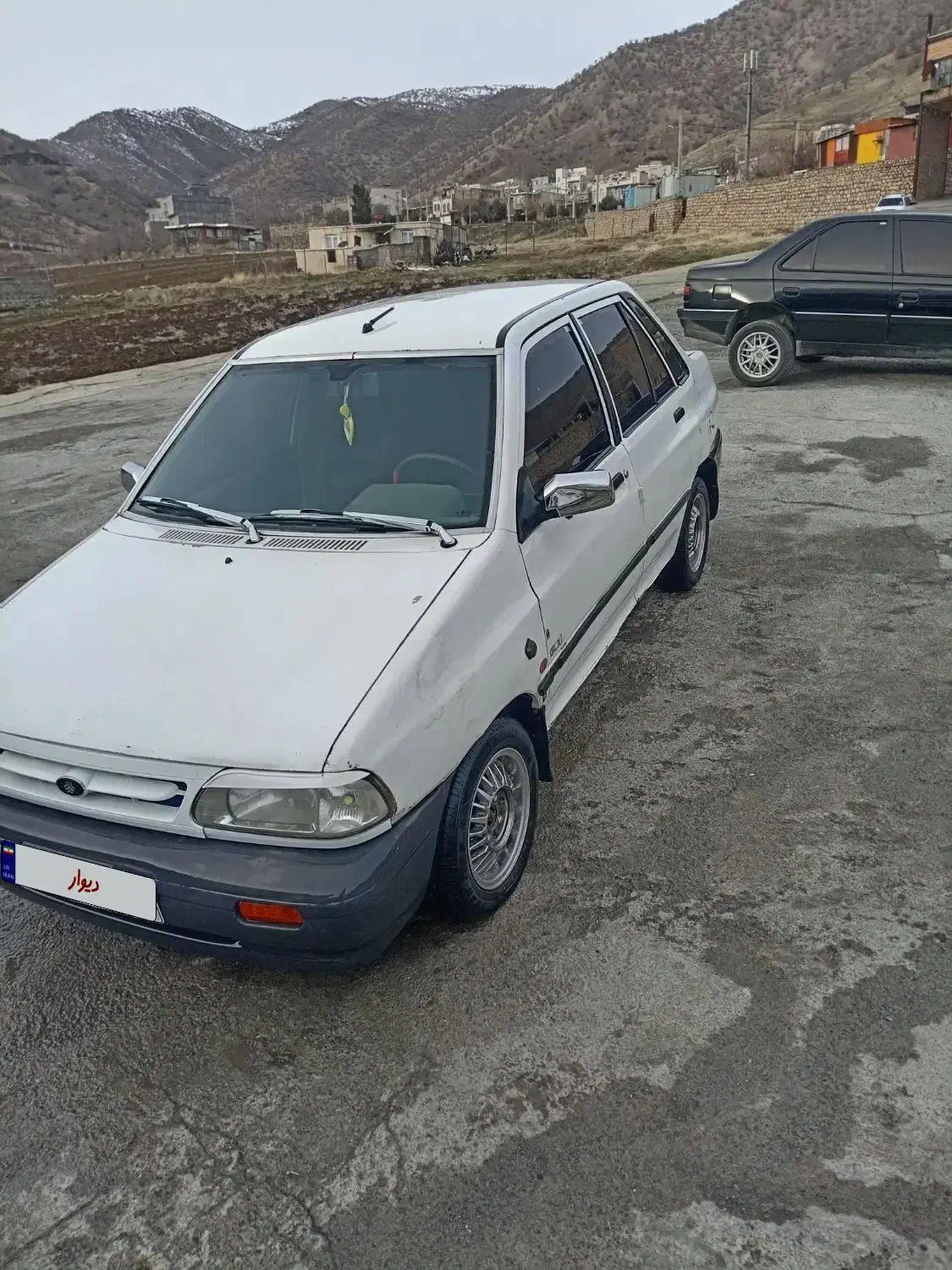 82بیرنگ|خودرو کلاسیک|سروآباد, |دیوار