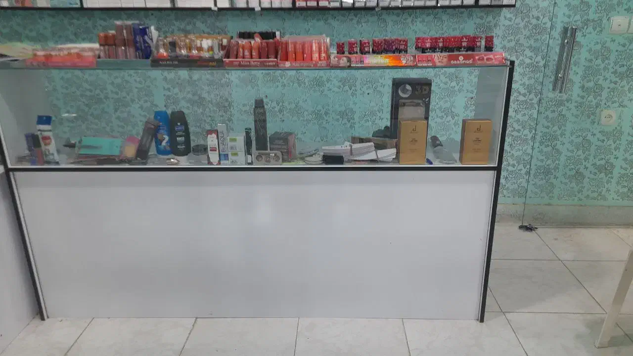 ویترین و قفسه فروشی|بوفه، ویترین، کنسول|سرپل ذهاب, |دیوار