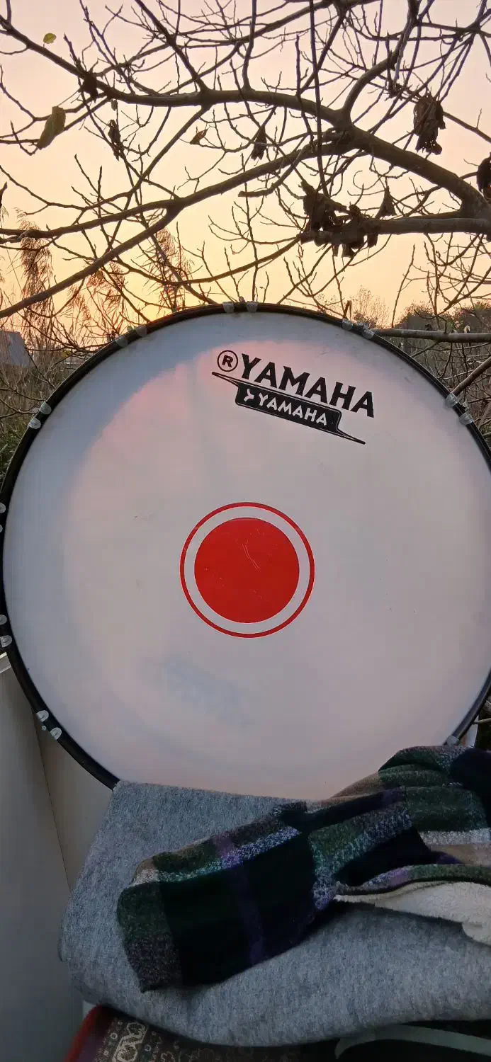 طبل  بزرگ یک متری|درام و پرکاشن|رشت, لاکان شهر|دیوار