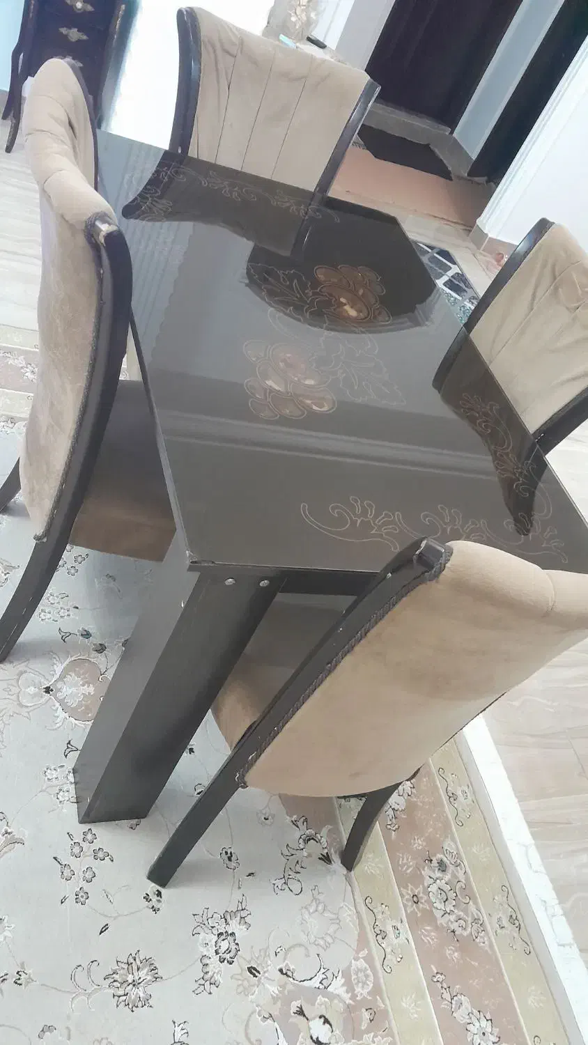 میز غذا خوری|میز و صندلی غذاخوری|رشت, توشیبا|دیوار