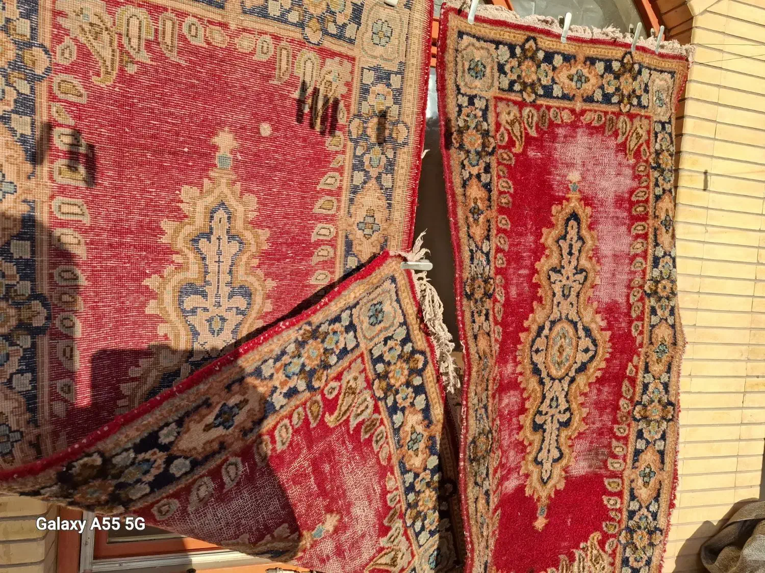 ۲قالیچه دست باف پاخورده فروشی|کلکسیون اشیاء عتیقه|کرمان, |دیوار