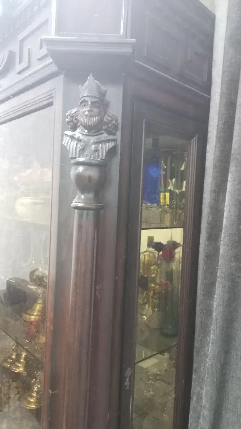 بوفه طرح فروهر چوب گردو|بوفه، ویترین، کنسول|خرمشهر, |دیوار