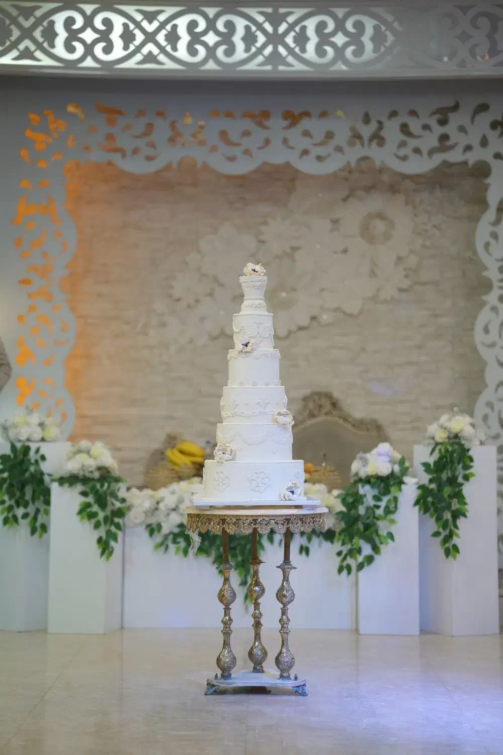 تشریفات مجالس عروس|خدمات پذیرایی، مراسم|رشت, معلم|دیوار