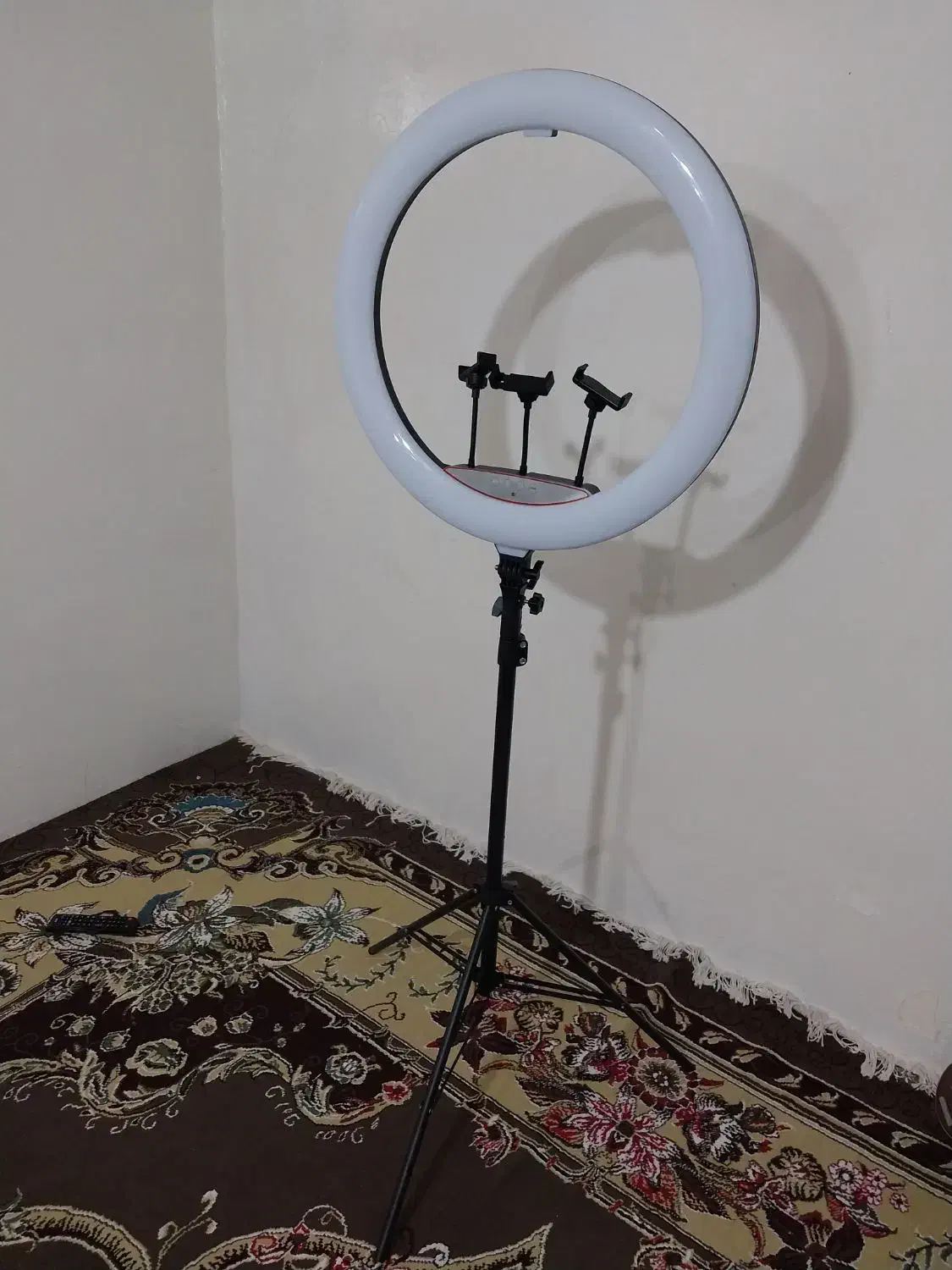 فروش یک عدد رینگ لایت|لوازم جانبی موبایل و تبلت|تالش, هشتپر|دیوار