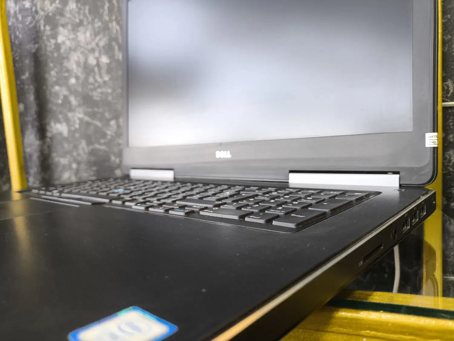 لپ تاپ دل|رایانه همراه|کاشان, شهدا|دیوار