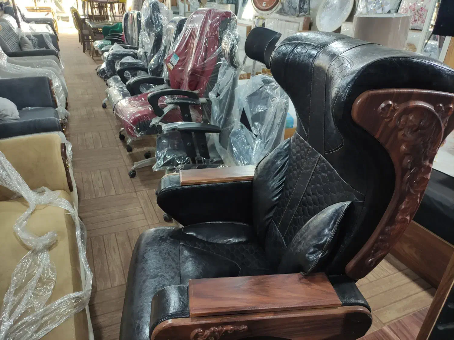 میز و صندلی مدیریت و مطالعه|مبلمان اداری|یاسوج, |دیوار