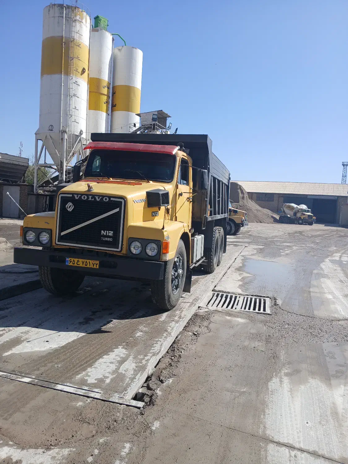 ولوو کشنده|خودرو سنگین|قزوین, |دیوار