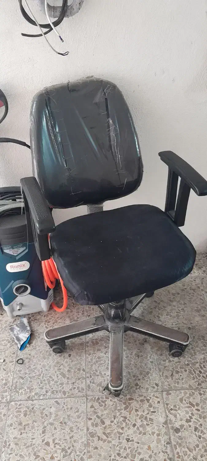 صندلی|صندلی و نیمکت|رشت, جهاد|دیوار