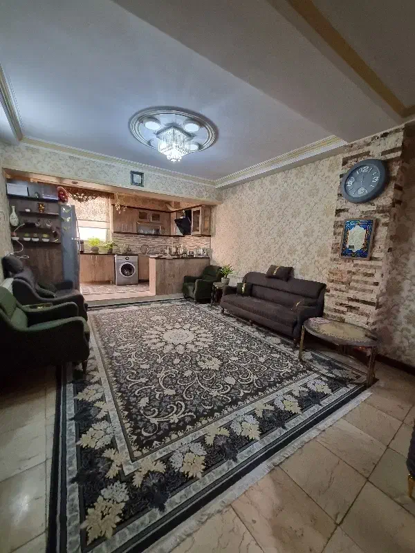 55 متری طبقه اول رهن کامل