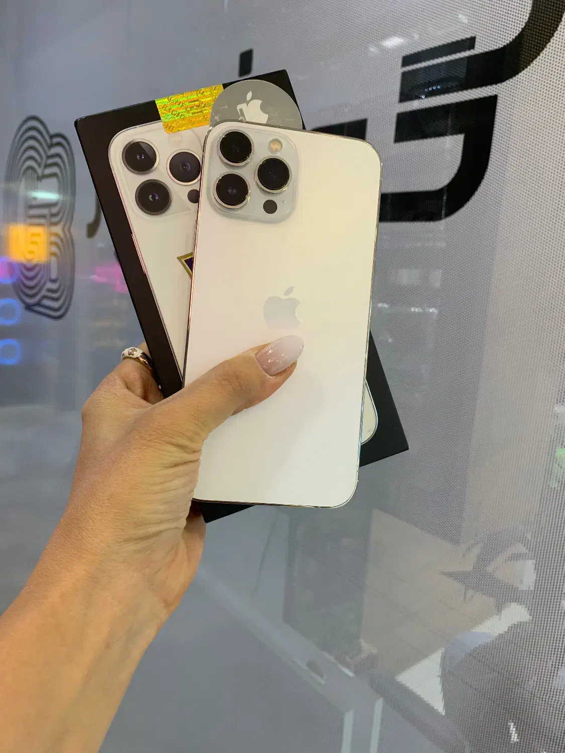 آیفون ۱۳پرومکس سیلور کمیاب|موبایل|اصفهان, باغ زرشک|دیوار