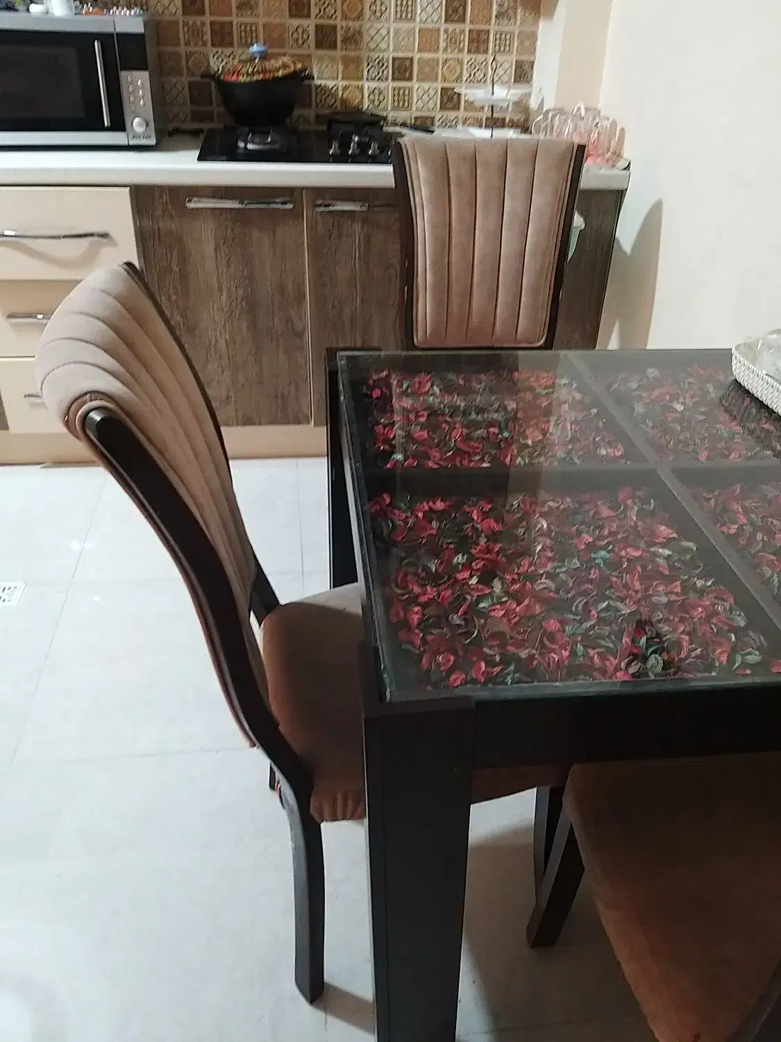 میز ناهاخوری|میز و صندلی غذاخوری|کیش, |دیوار