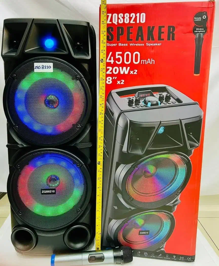 اسپیکر ۸۲۱۰ بیس دار میکروفون بی سیم فقط۳/۷۰۰ت|صوتی و تصویری|تبریز, |دیوار