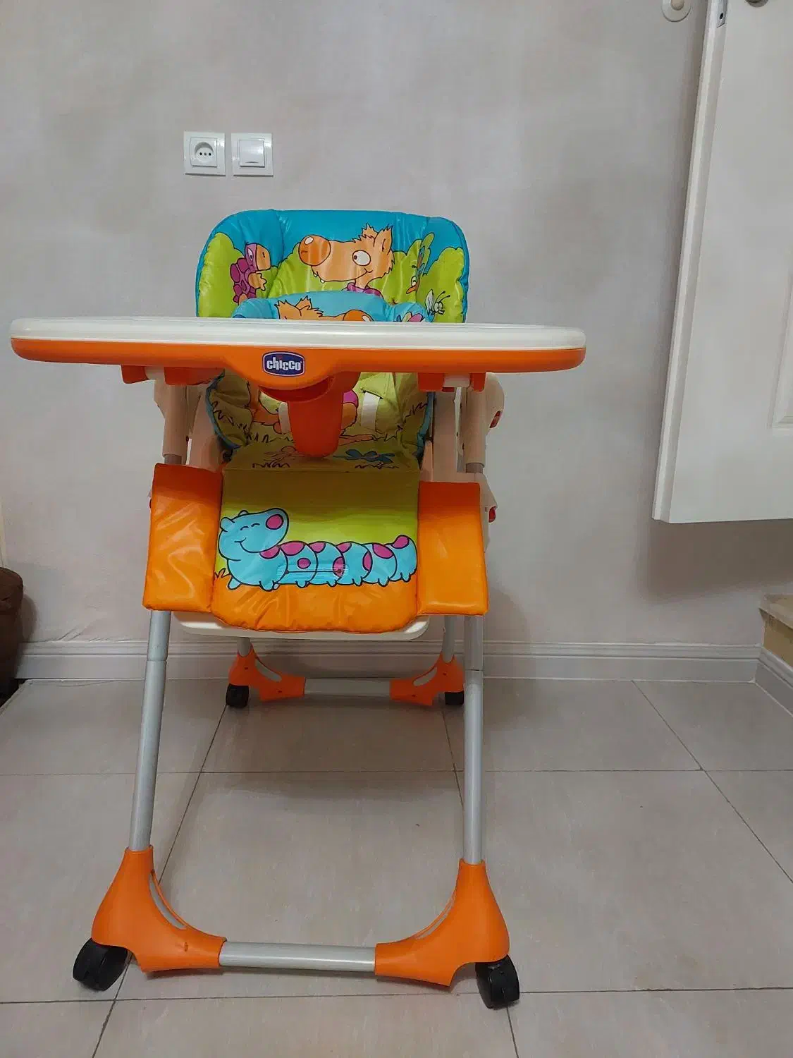 صندلی کودکی چیکو|تخت و صندلی بچه|مرند, |دیوار