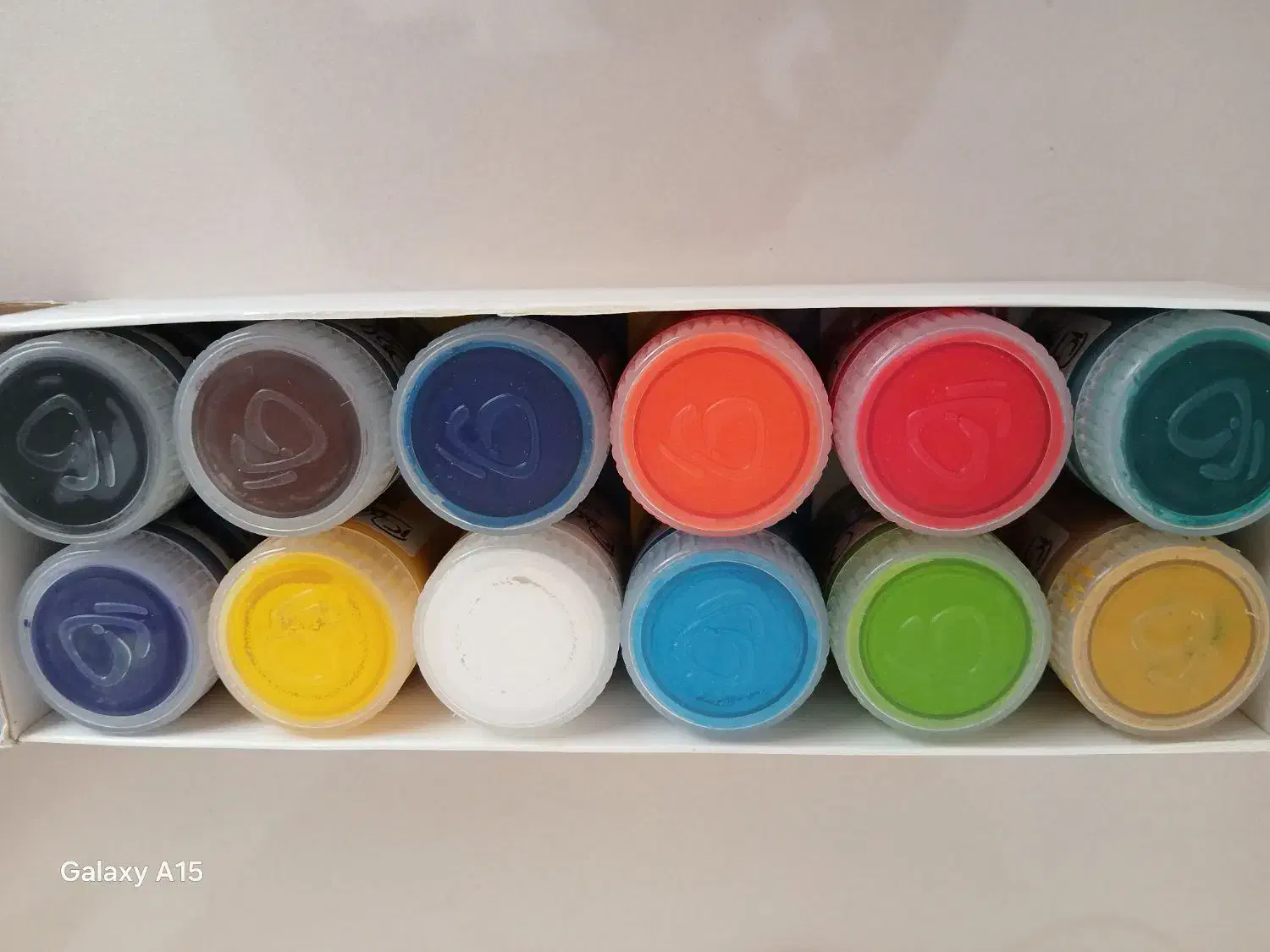 گواش ۱۲ تایی|لوازم التحریر|قوچان, |دیوار