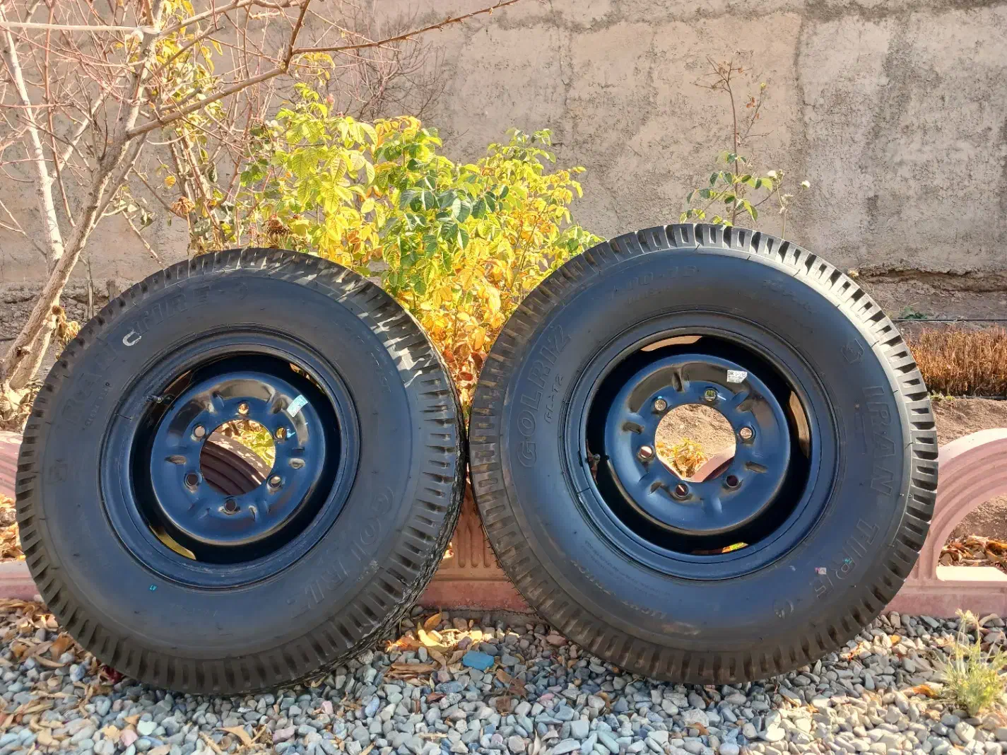 یک جفت لاستیک زیر صفری جلوی نیسان|قطعات یدکی و لوازم جانبی|نظرآباد, نظرآباد|دیوار