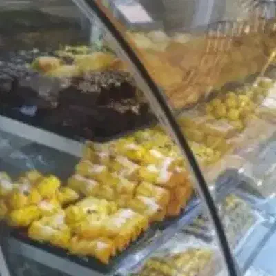 یک دستگاه یخچال شیشه خم ودو ویترین و زیر ترازویی|فروشگاه و مغازه|سیرجان, |دیوار