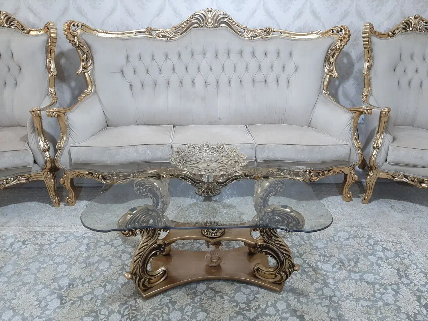 مبل شاهنشین اگ نپسندیدی به سلیقه خودت شک کن|مبلمان خانگی و میز عسلی|خرم‌آباد, |دیوار